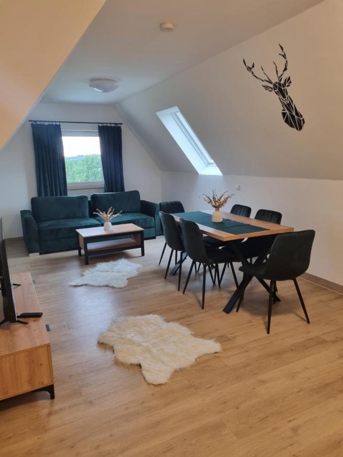 Apartamenty Jelen Pod Grapom Banska Nizna Экстерьер фото